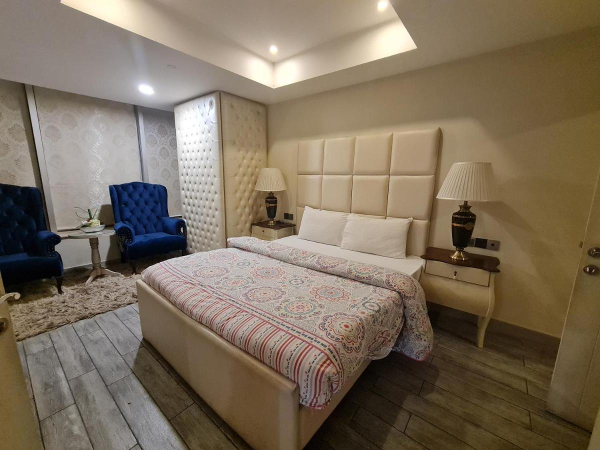 Royal Residencia Centaurus Apartment Islamabad Bagian luar foto
