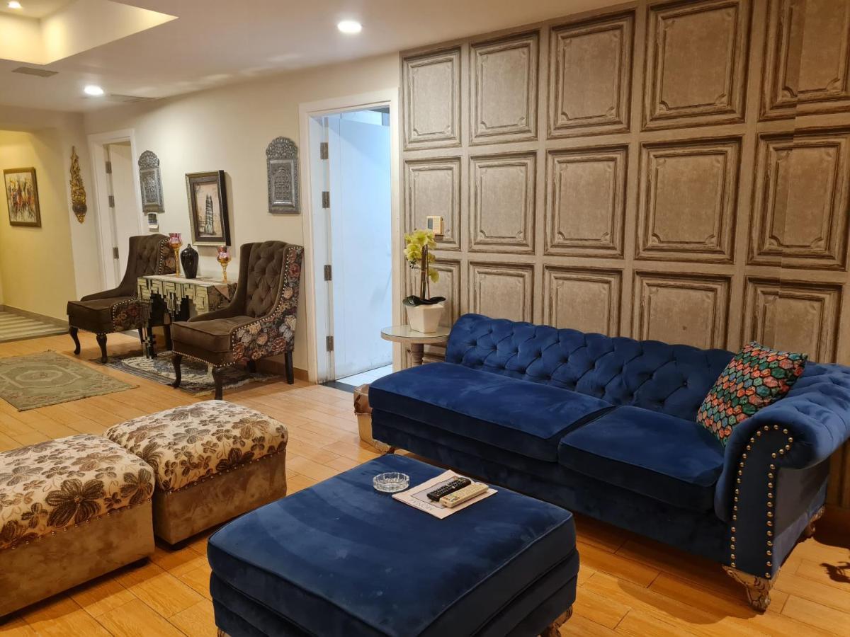 Royal Residencia Centaurus Apartment Islamabad Bagian luar foto
