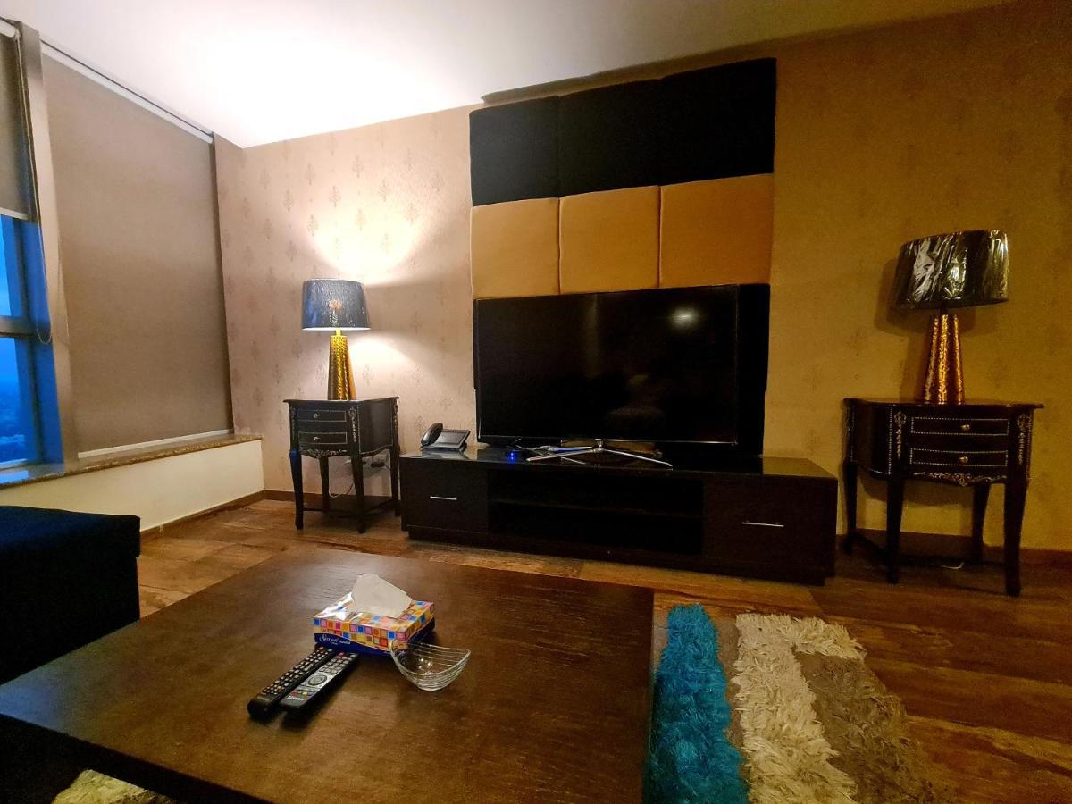 Royal Residencia Centaurus Apartment Islamabad Bagian luar foto