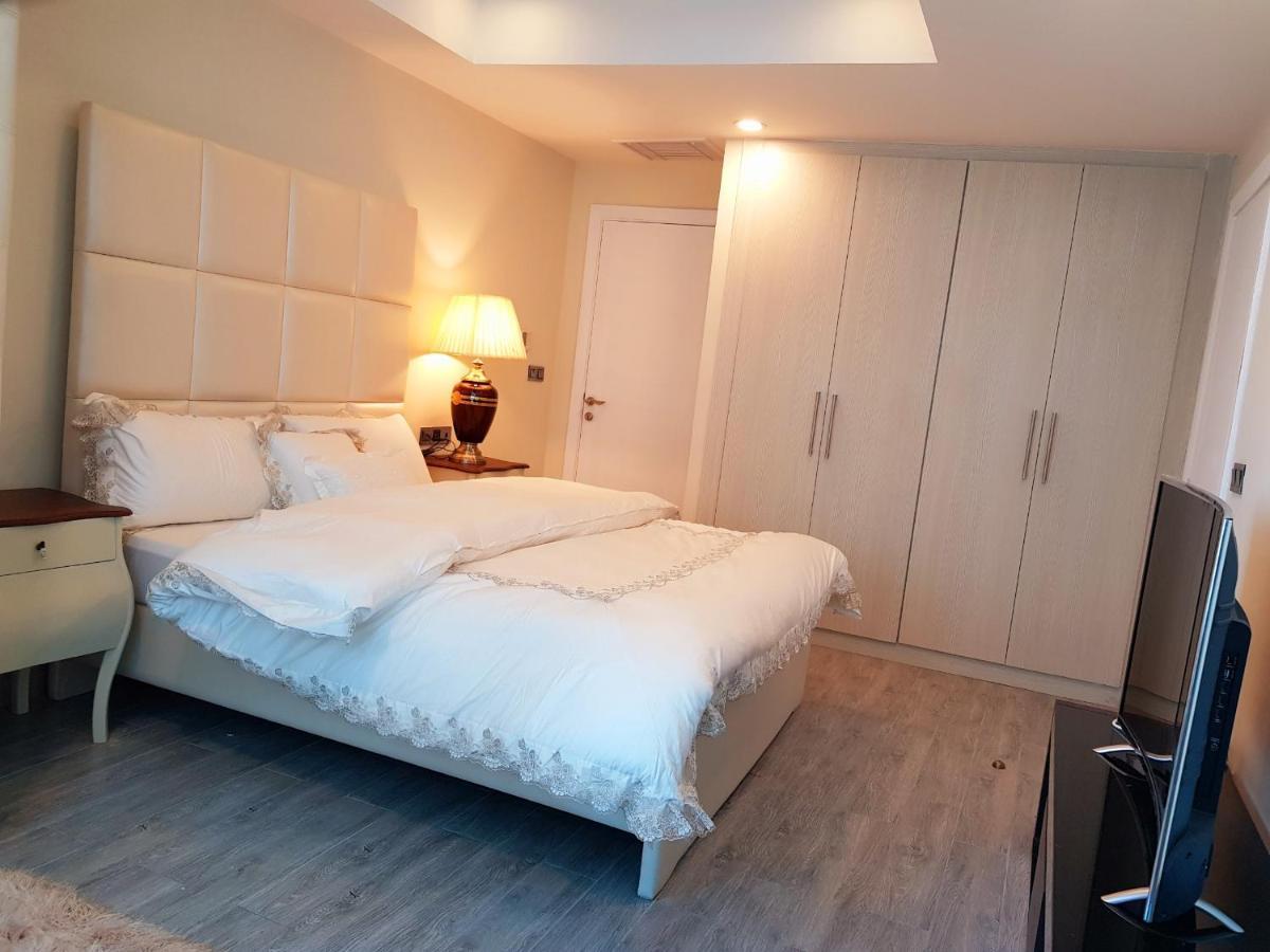 Royal Residencia Centaurus Apartment Islamabad Bagian luar foto