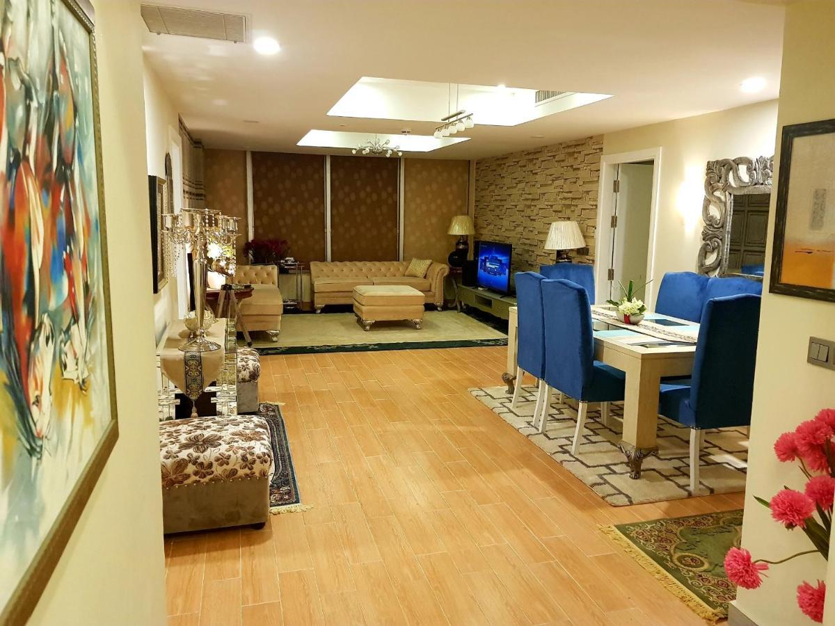 Royal Residencia Centaurus Apartment Islamabad Bagian luar foto
