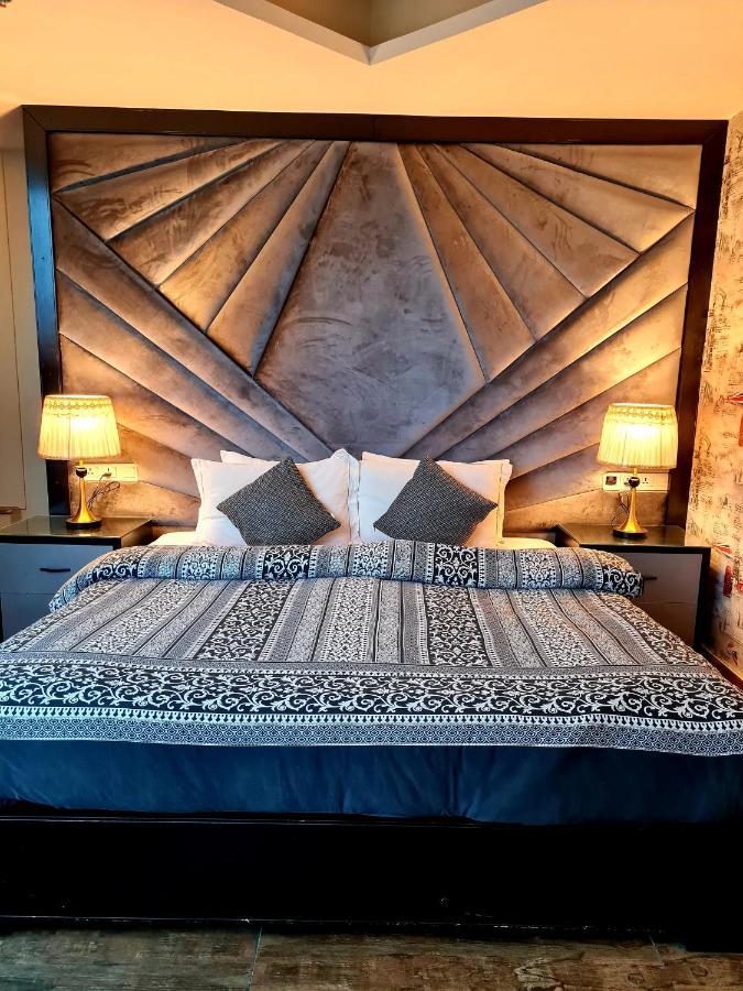 Royal Residencia Centaurus Apartment Islamabad Bagian luar foto